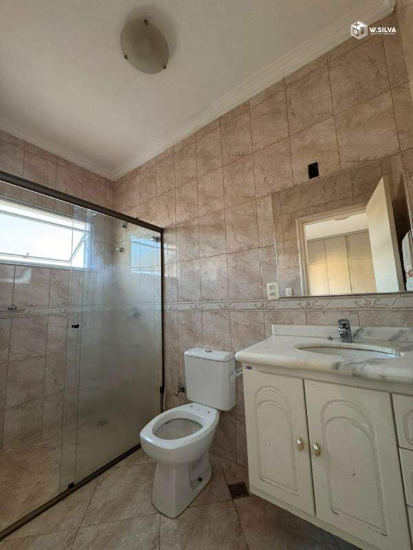 Casa em Condomínio à venda no Condomínio Jardim Portal dos Ipês: