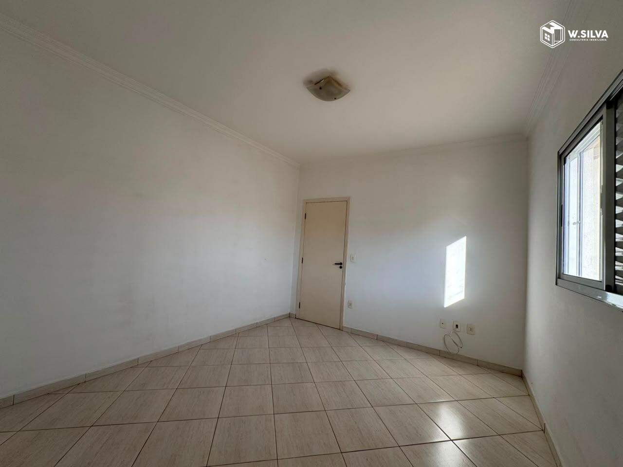 Casa em Condomínio à venda no Condomínio Jardim Portal dos Ipês: