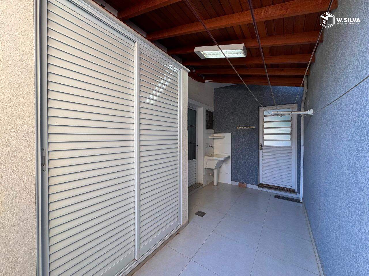Casa em Condomínio à venda no Condomínio Jardim Portal dos Ipês: