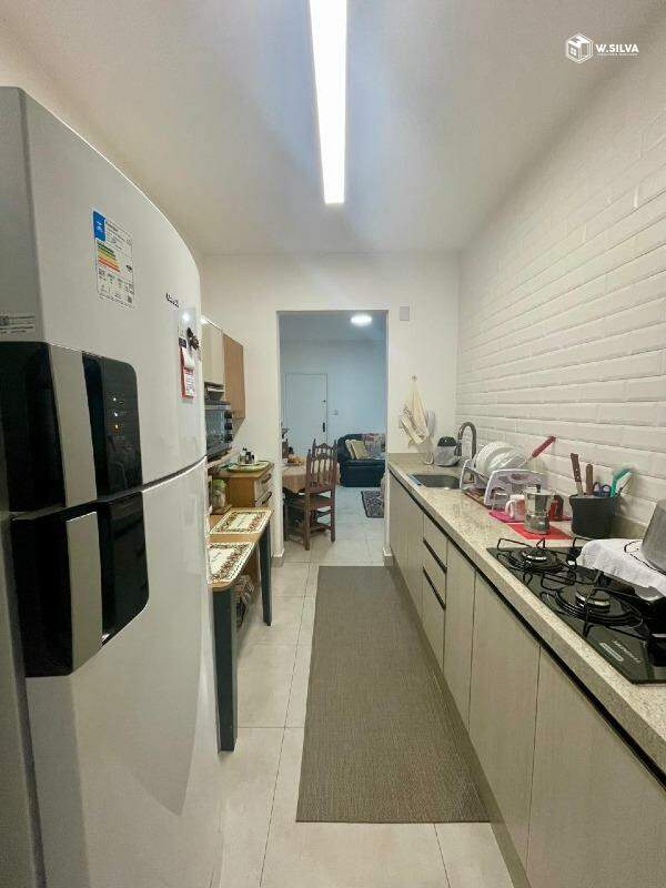 Apartamento à venda no Village Azaleia: 