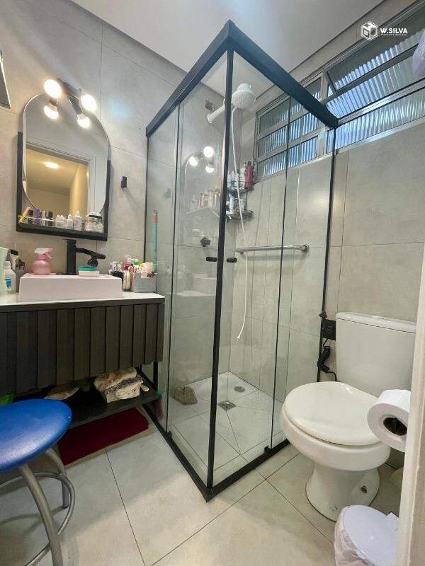 Apartamento à venda no Village Azaleia: 