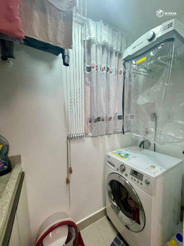 Apartamento à venda no Village Azaleia: 