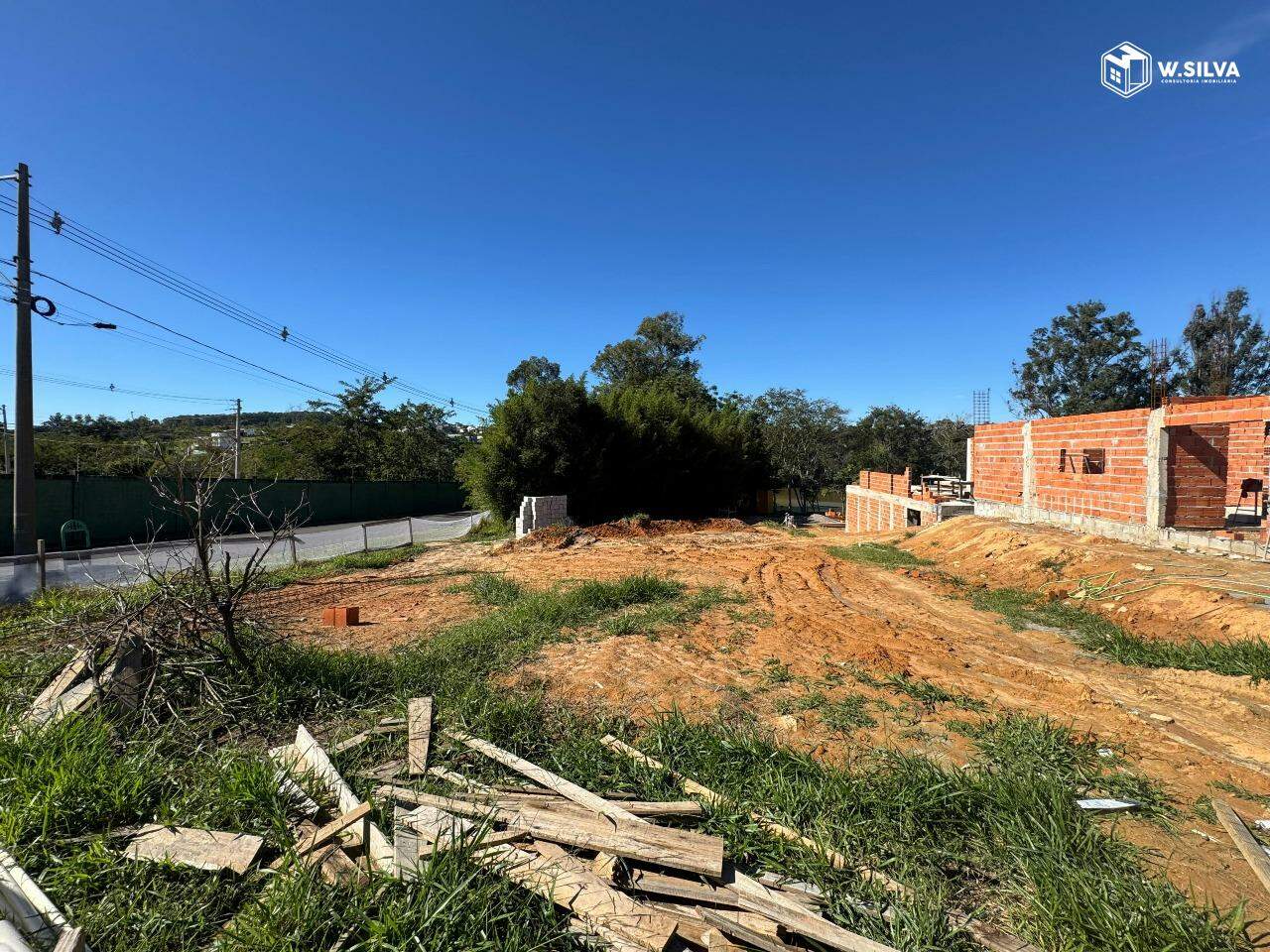 Terreno em condomínio à venda no Jardins do Golfe Residencial: