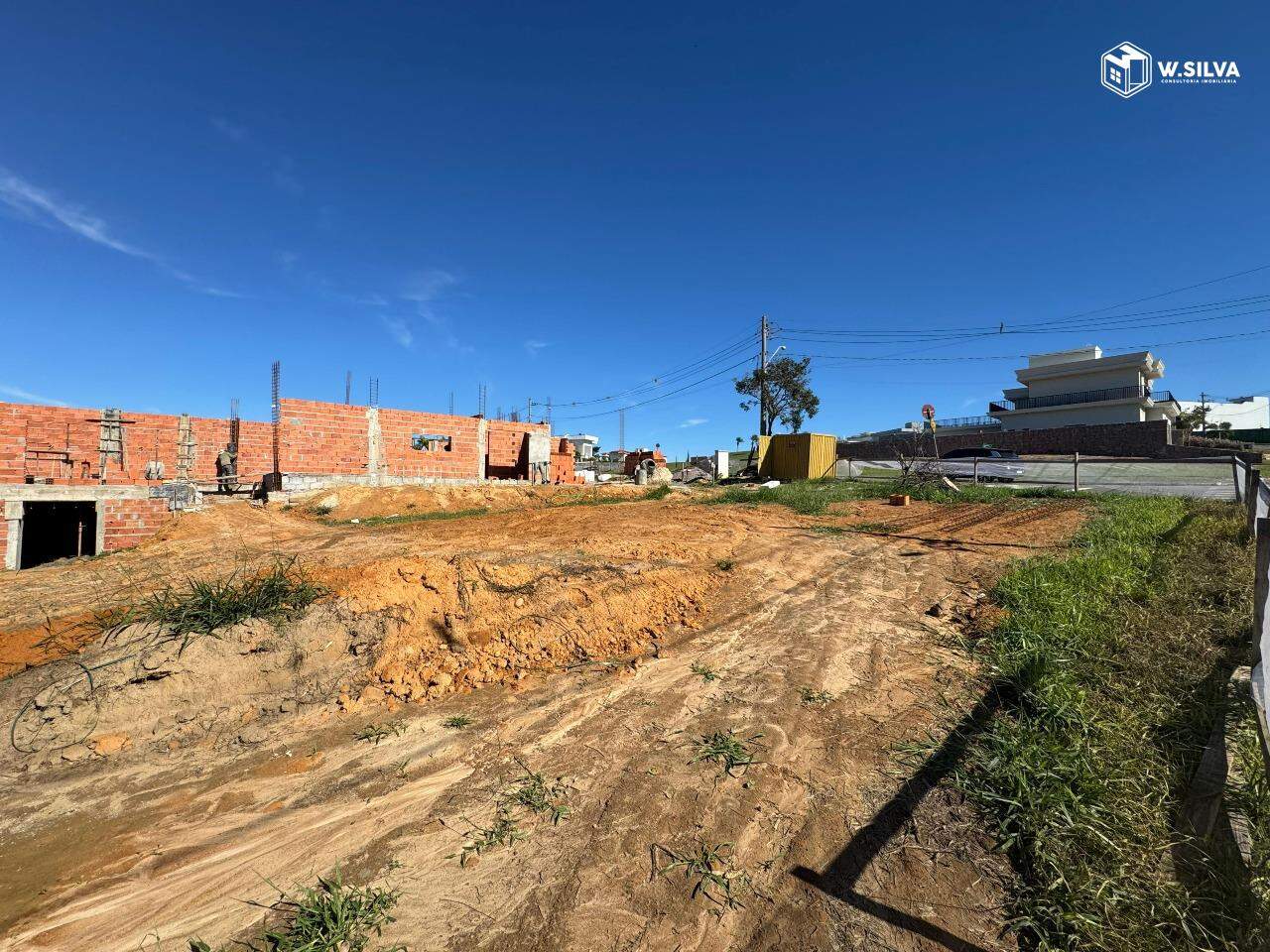 Terreno em condomínio à venda no Jardins do Golfe Residencial: