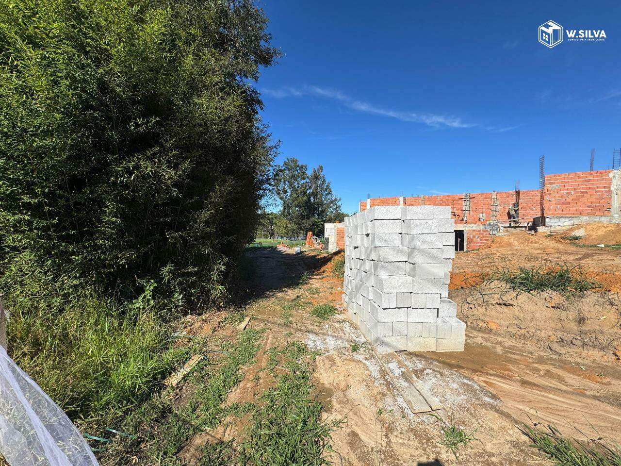 Terreno em condomínio à venda no Jardins do Golfe Residencial: