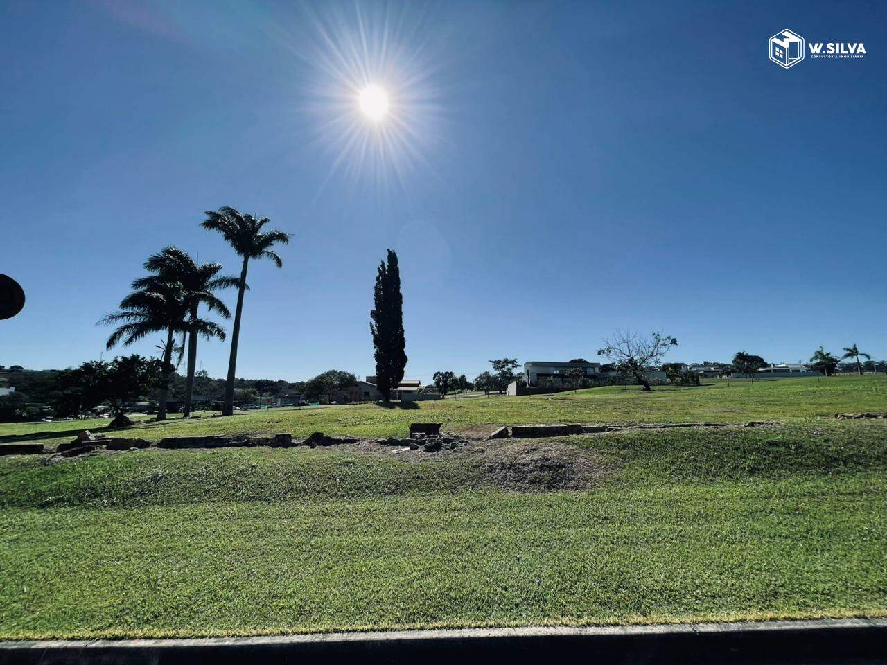 Terreno em condomínio à venda no Jardins do Golfe Residencial: