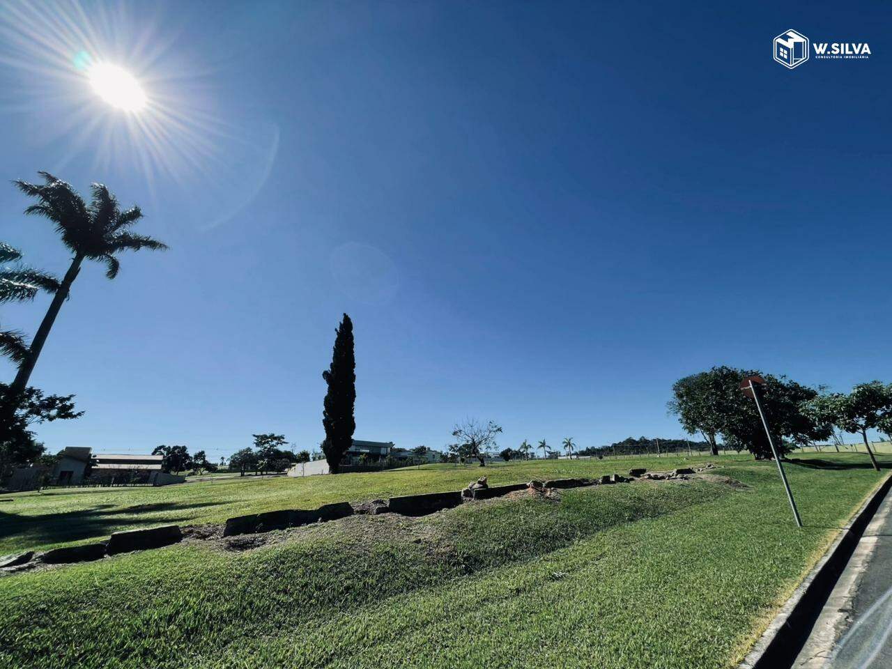 Terreno em condomínio à venda no Jardins do Golfe Residencial: