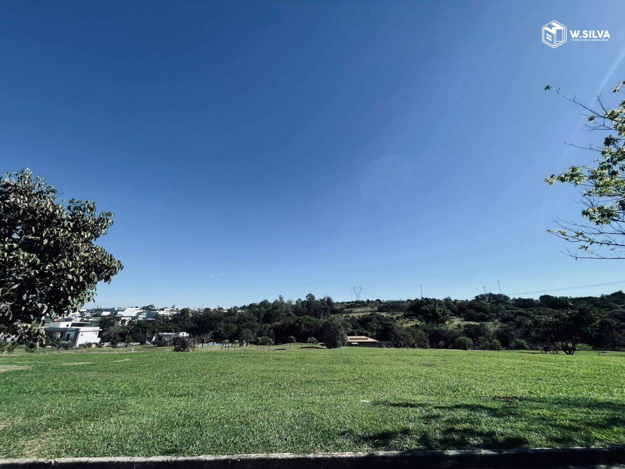 Terreno em condomínio à venda no Jardins do Golfe Residencial: