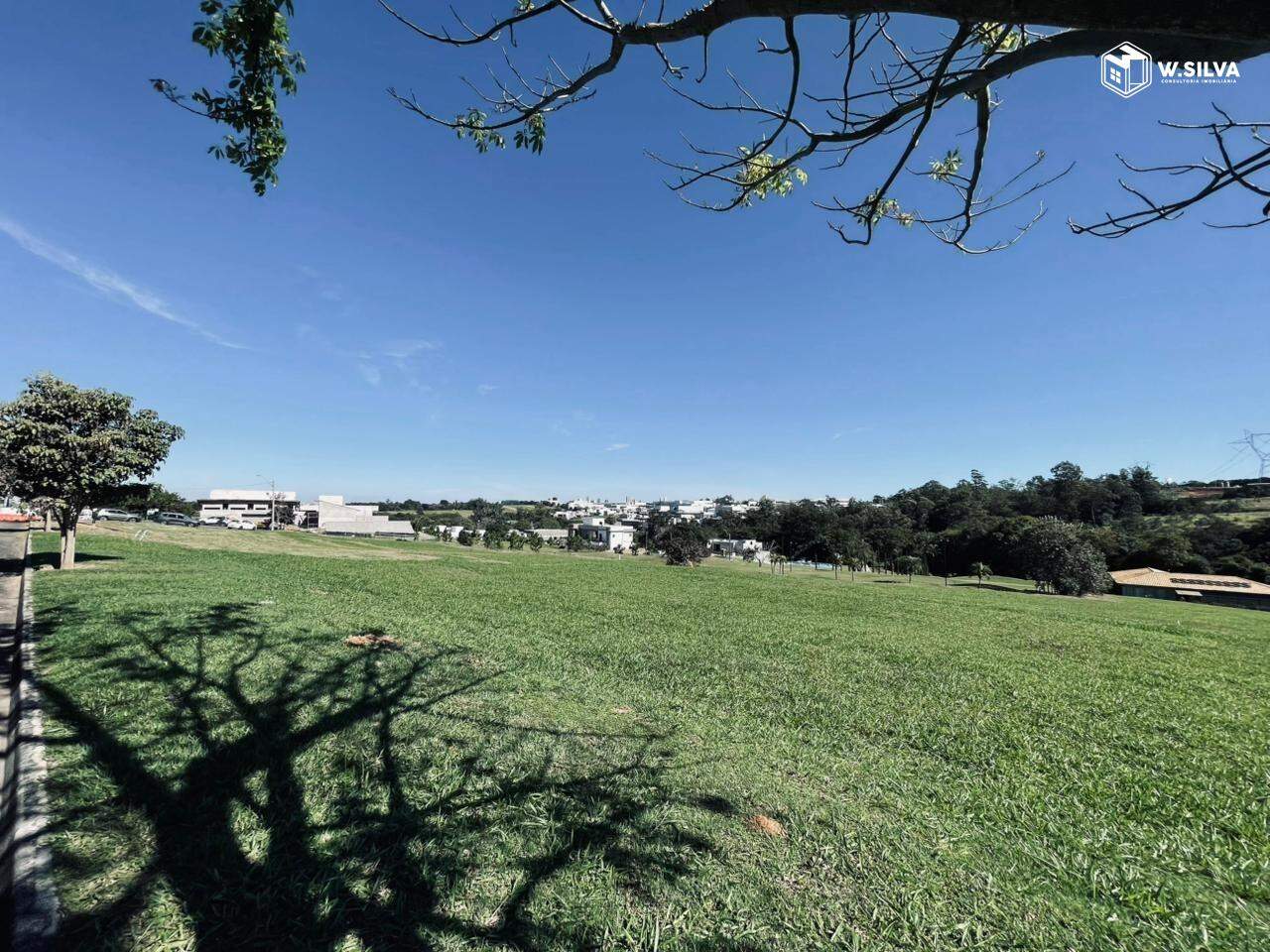 Terreno em condomínio à venda no Jardins do Golfe Residencial: