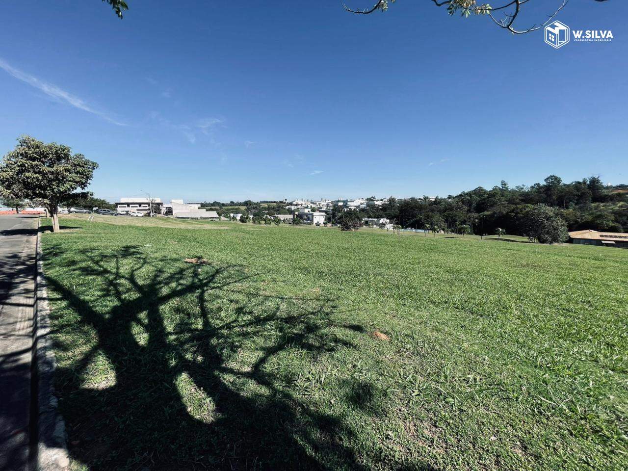 Terreno em condomínio à venda no Jardins do Golfe Residencial:
