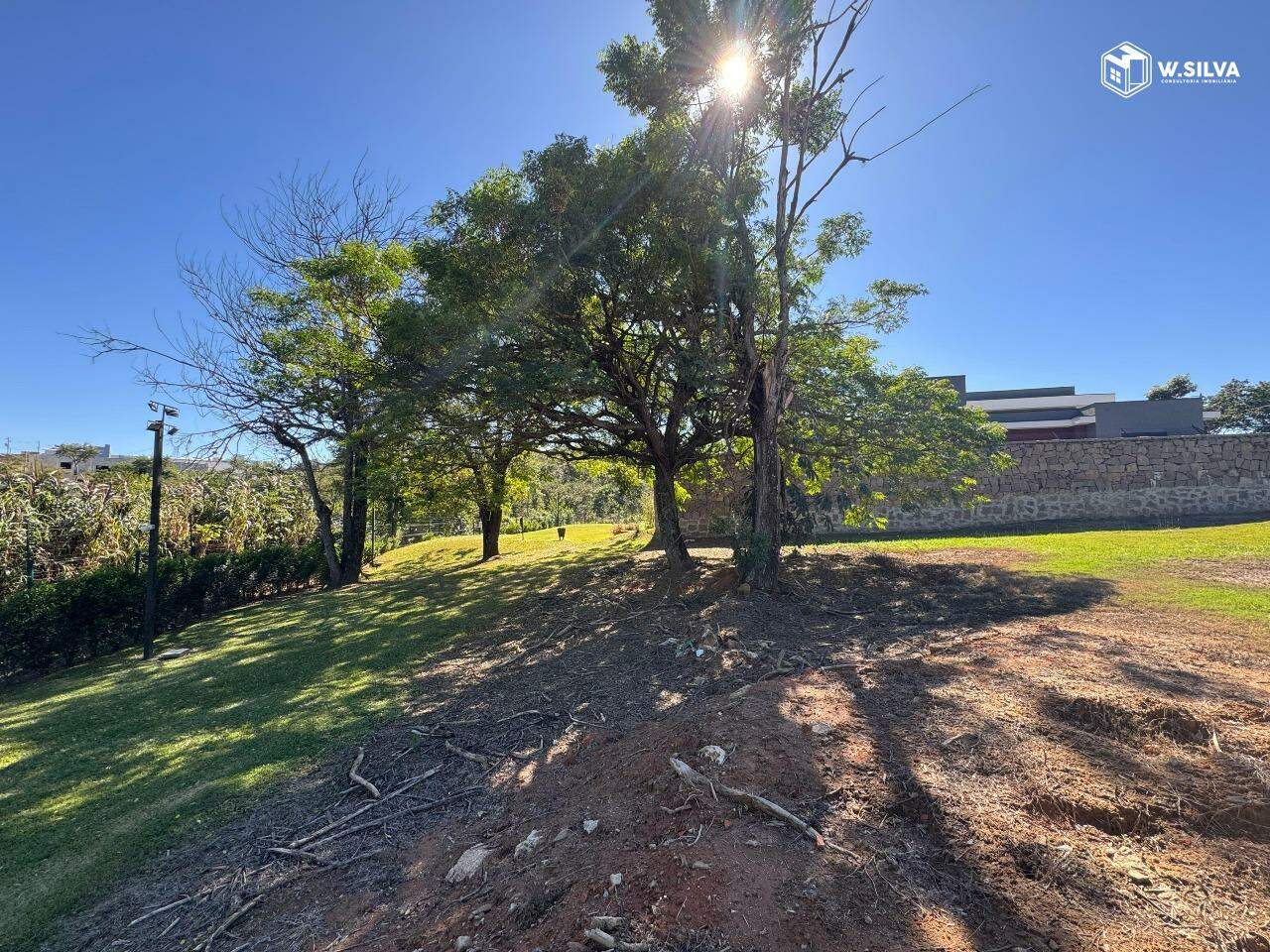 Terreno em condomínio à venda no Jardins do Golfe Residencial: 