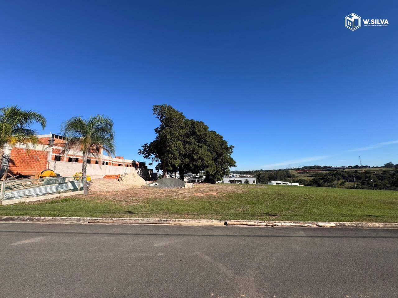 Terreno em condomínio à venda no Jardins do Golfe Residencial: