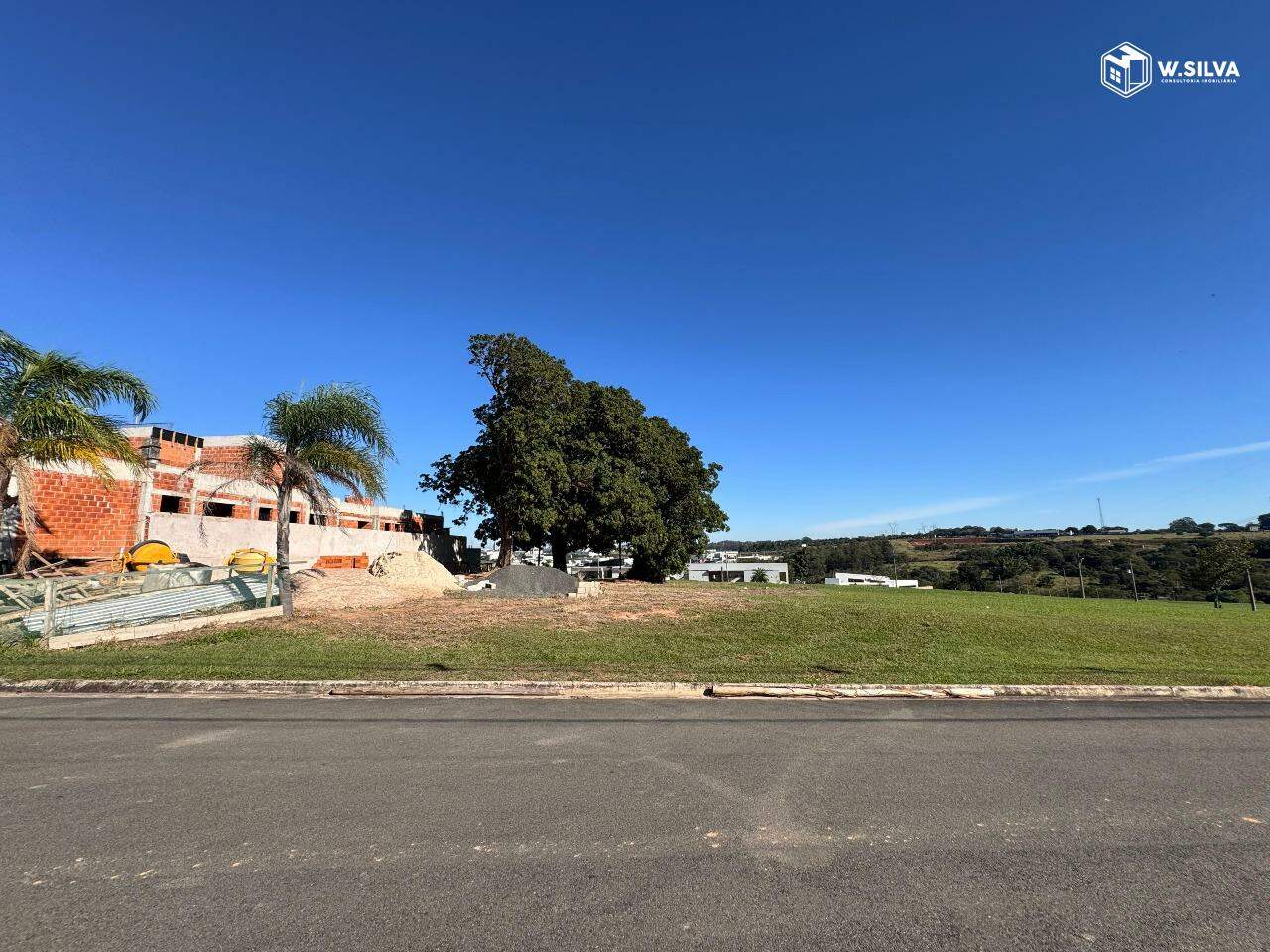 Terreno em condomínio à venda no Jardins do Golfe Residencial:
