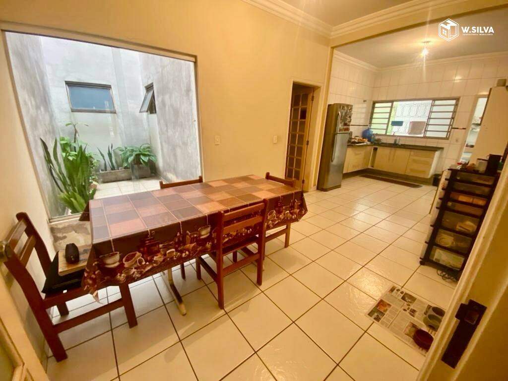 Casa à venda no Jardim Regina: