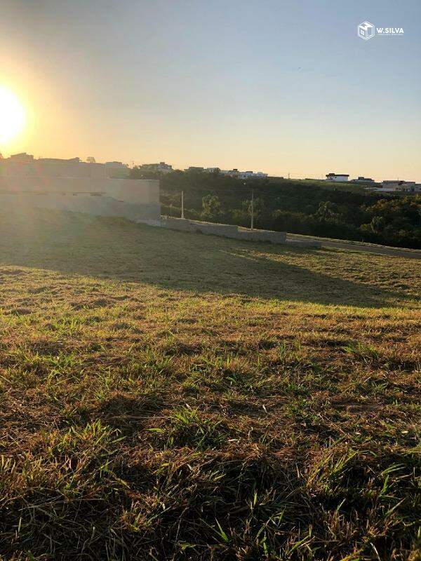 Terreno em condomínio à venda no Condomínio Jardim Quintas da Terracota:
