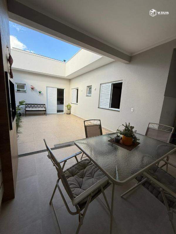 Casa em Condomínio à venda no Condomínio Mantova Residencial: 