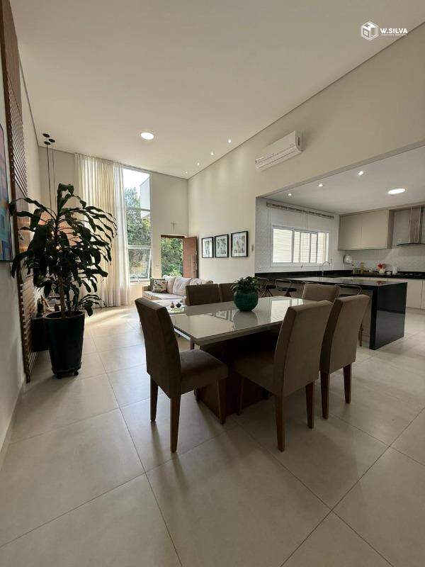 Casa em Condomínio à venda no Condomínio Mantova Residencial: 