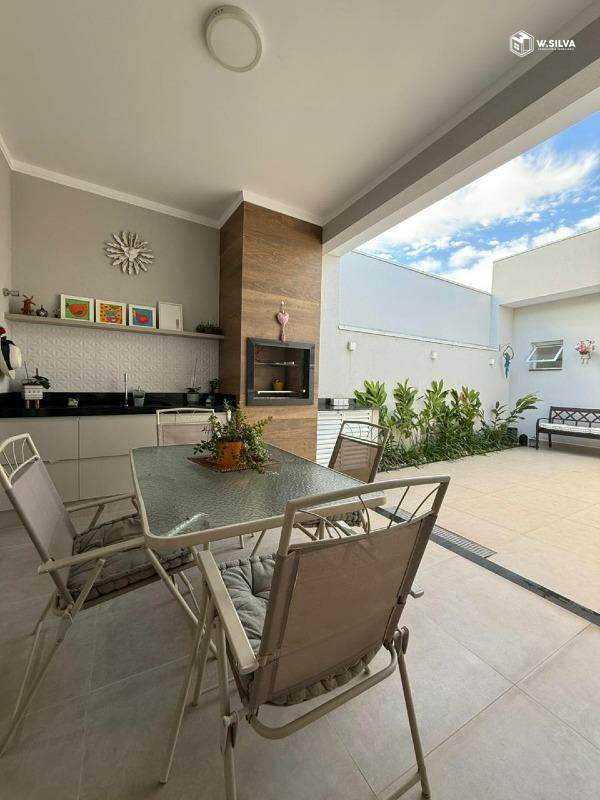 Casa em Condomínio à venda no Condomínio Mantova Residencial: 