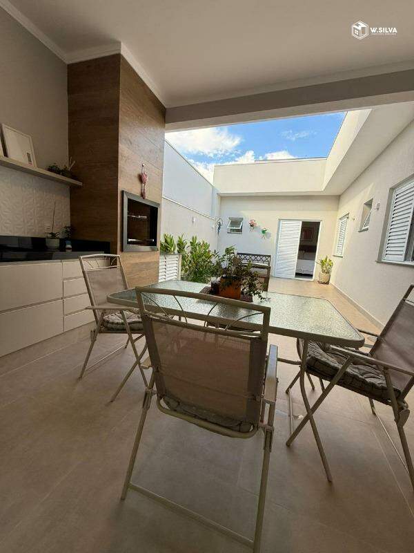 Casa em Condomínio à venda no Condomínio Mantova Residencial: 
