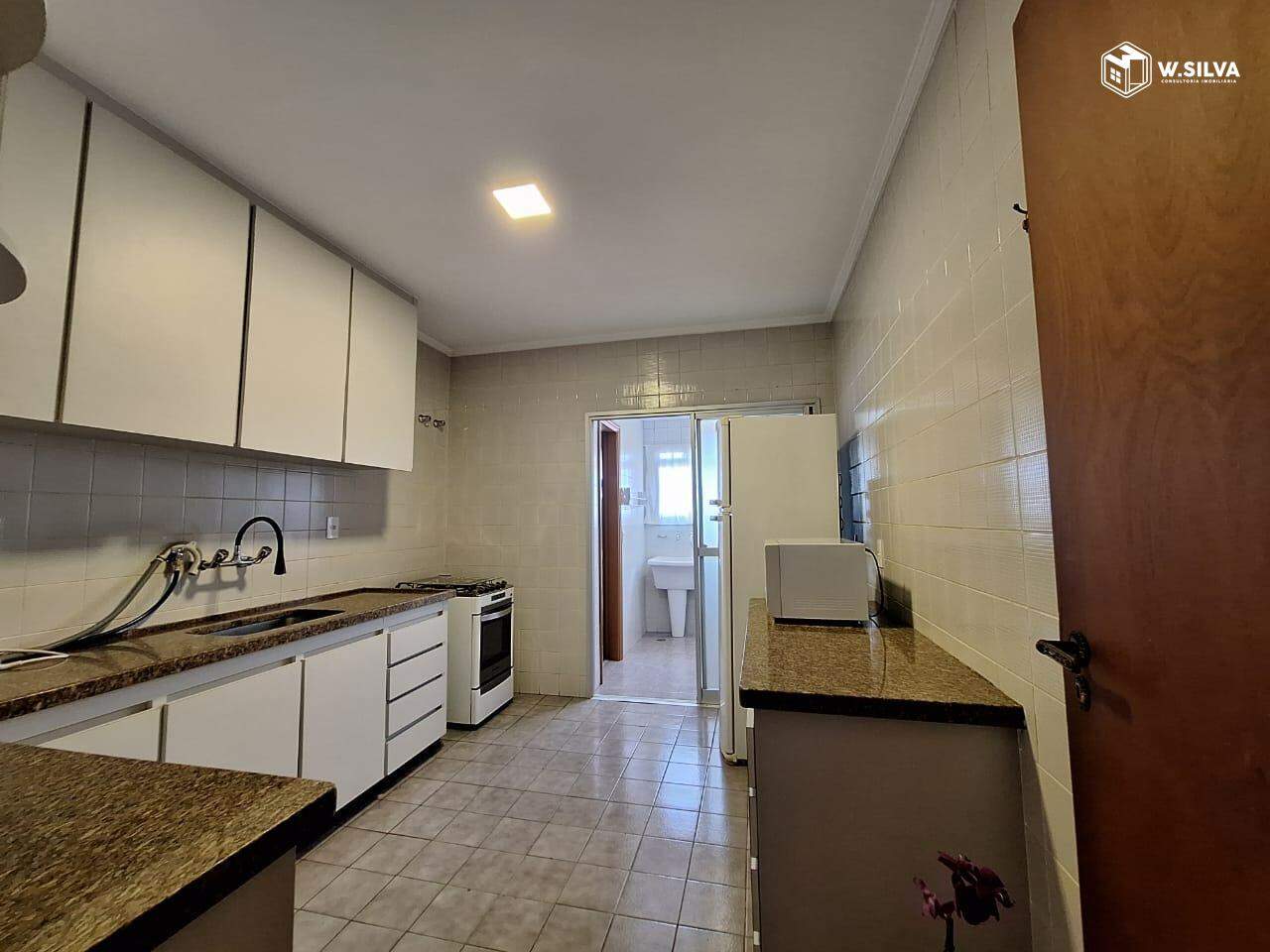 Apartamento à venda no Edifício Ana Lucia: