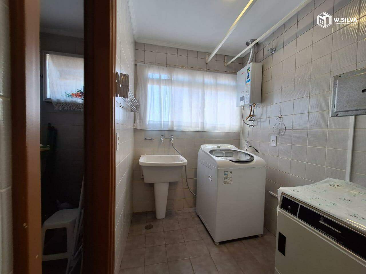 Apartamento à venda no Edifício Ana Lucia: