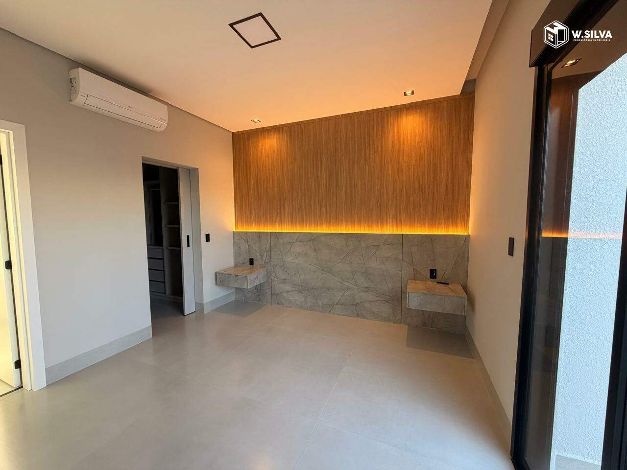 Casa em Condomínio à venda no Condomínio Dona Maria Candida: 