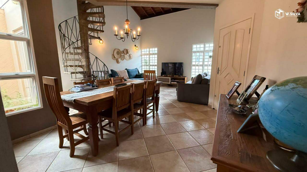 Casa à venda no Jardim Regente: 