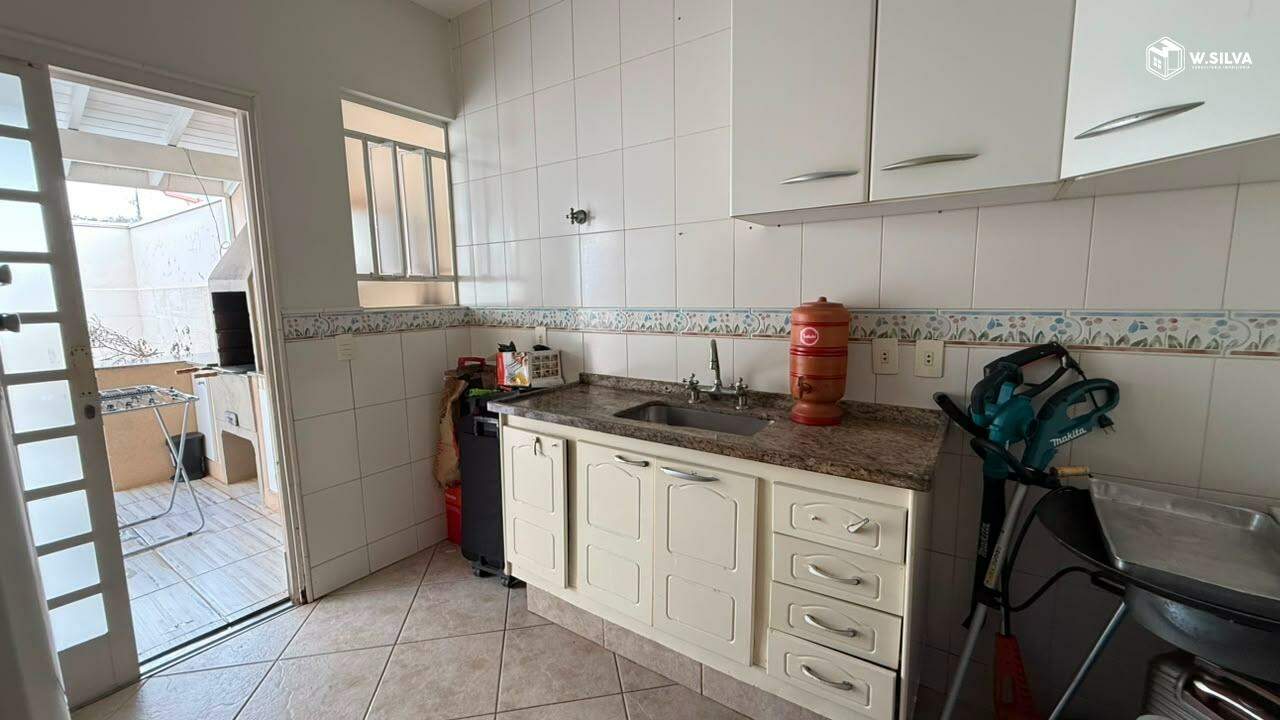 Casa à venda no Jardim Regente: 
