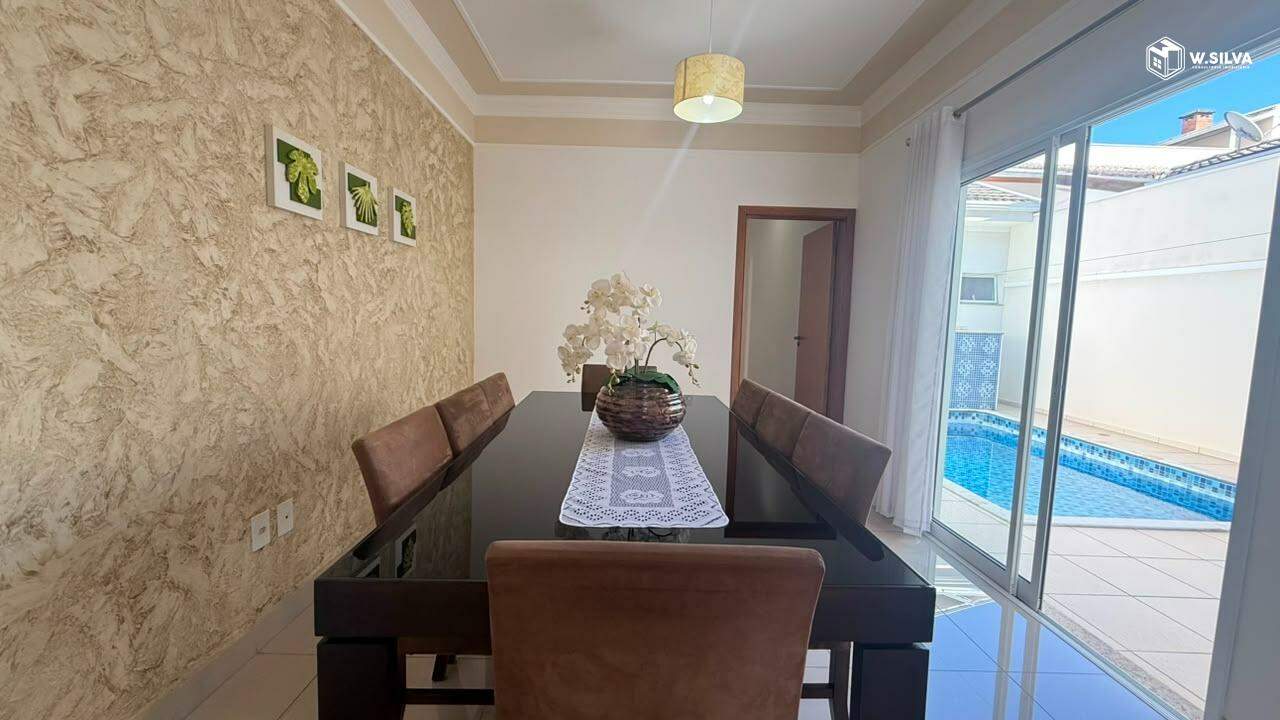 Casa em Condomínio à venda no Jardim Portal dos Ipês: 