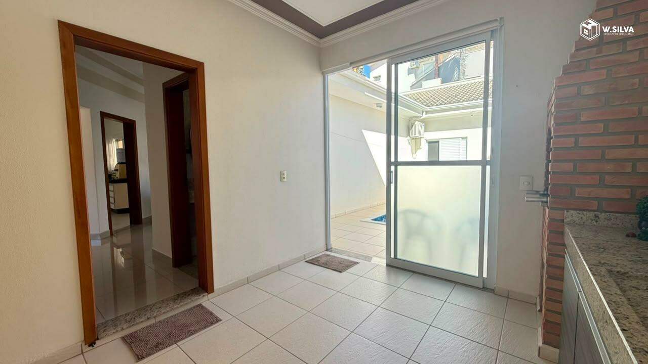 Casa em Condomínio à venda no Jardim Portal dos Ipês: 