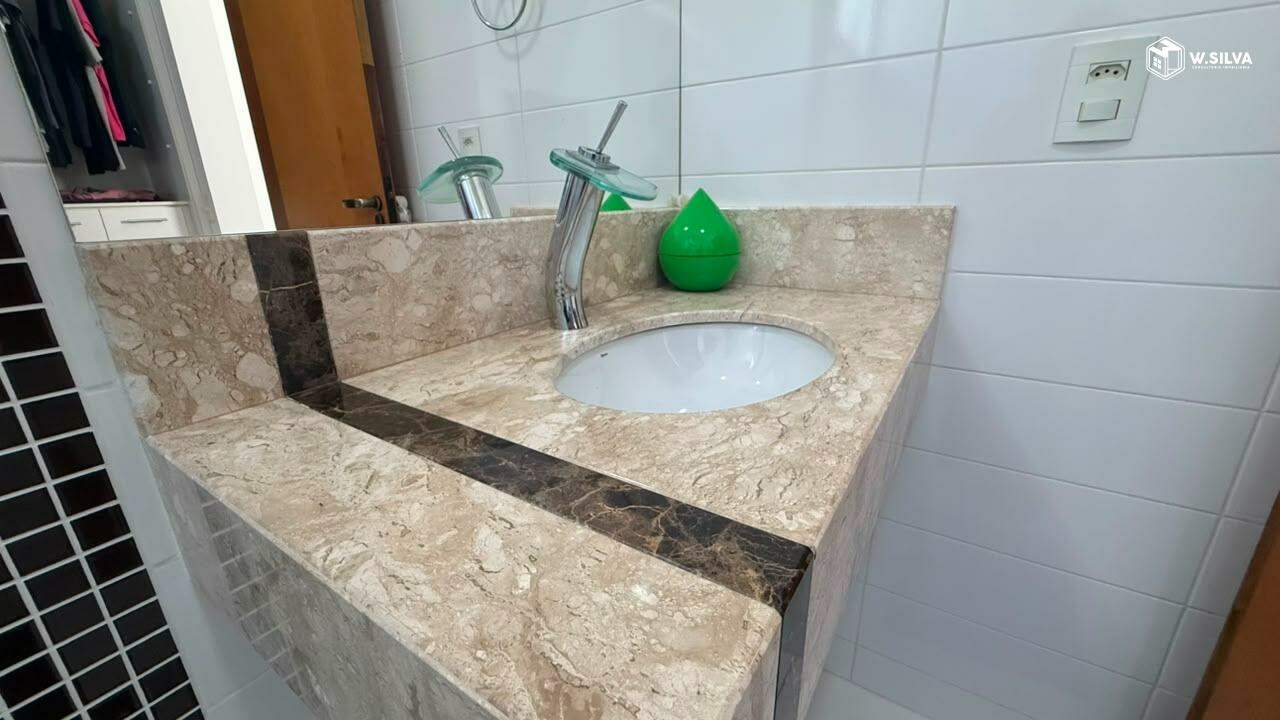 Casa em Condomínio à venda no Jardim Portal dos Ipês: 