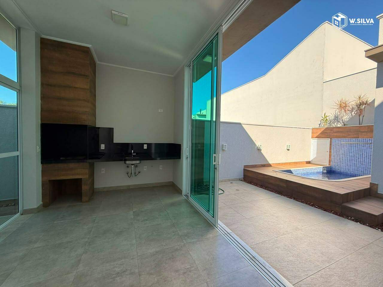 Casa em Condomínio à venda no Jardim Residencial Maria Dulce: