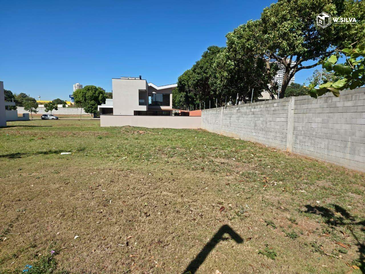 Terreno em condomínio à venda no Residencial Creta - Park Meraki : 