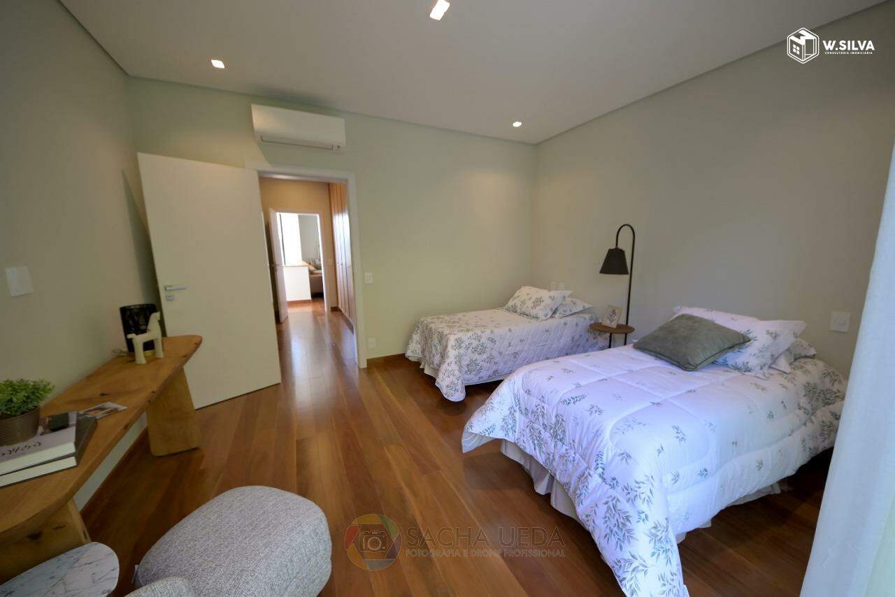 Casa em Condomínio à venda no Condomínio Parque Villa dos Pinheiros: