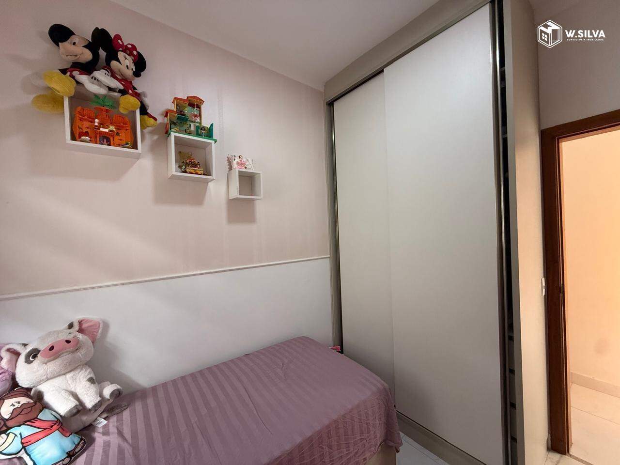 Casa em Condomínio à venda no Condomínio Park Real: 