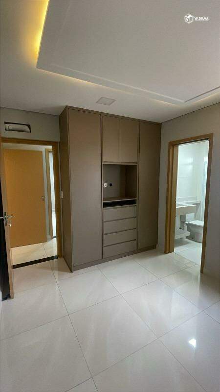 Apartamento à venda no Edifício Cambury:
