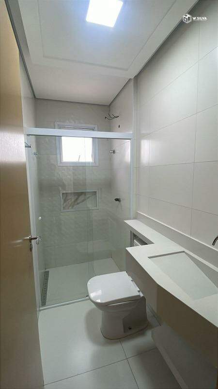 Apartamento à venda no Edifício Cambury: