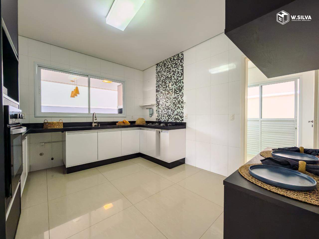 Casa em Condomínio à venda no Condomínio Amstalden Residence: