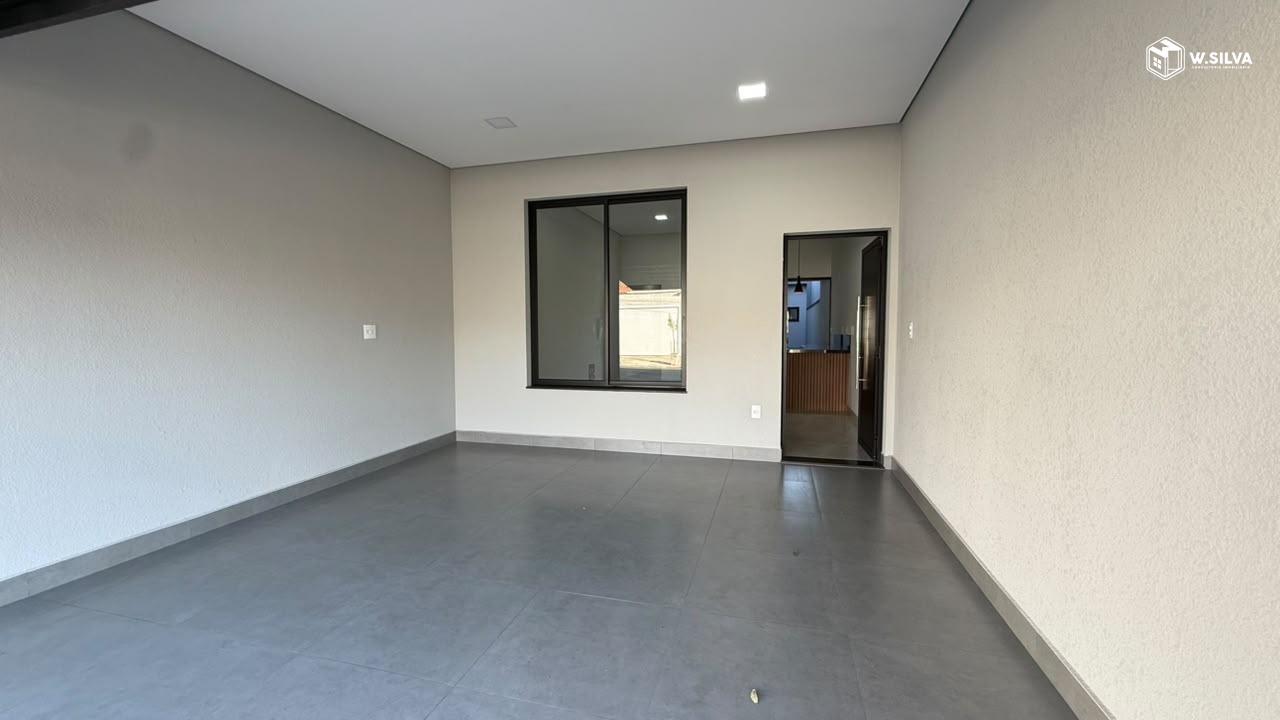 Casa à venda no Jardim América: Garagem 