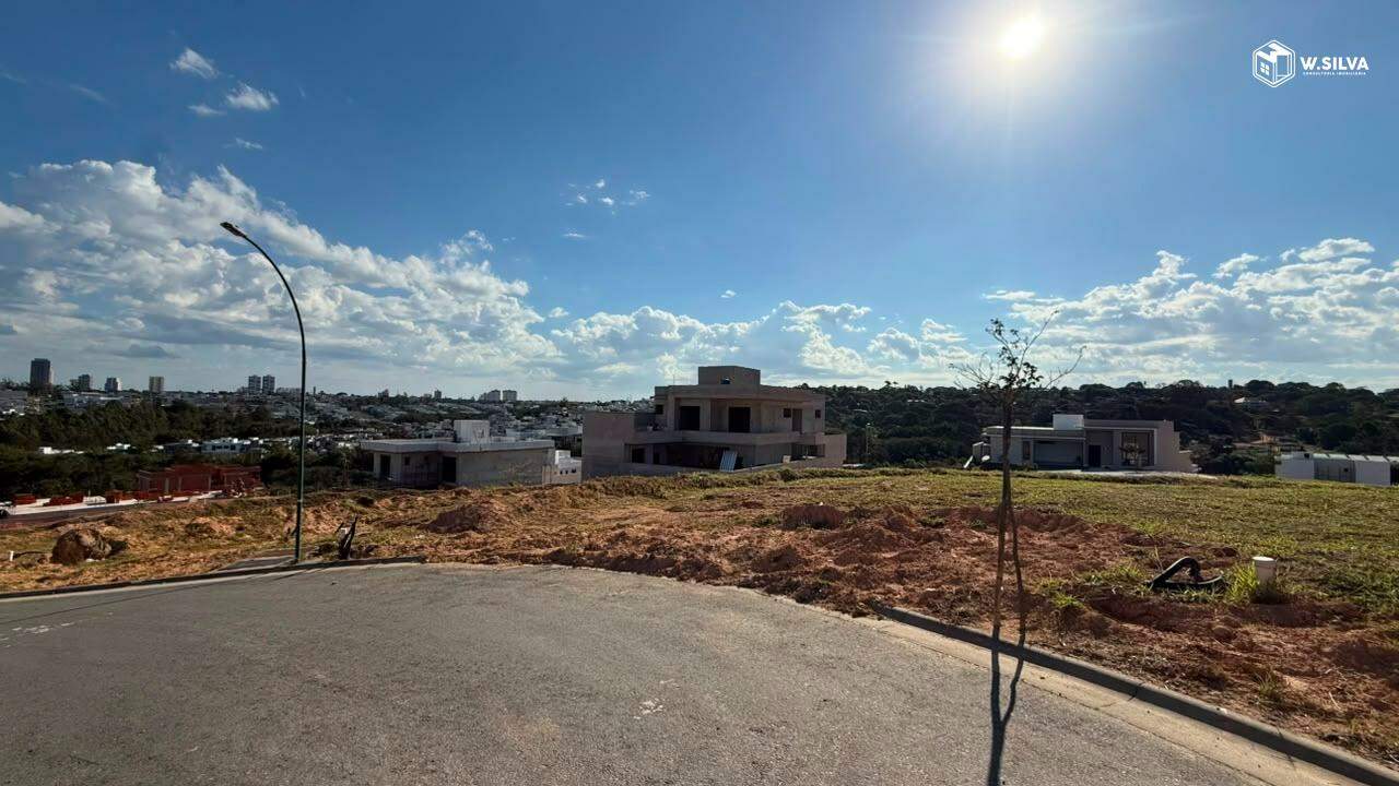 Terreno em condomínio à venda no Condomínio Casa do Lago: