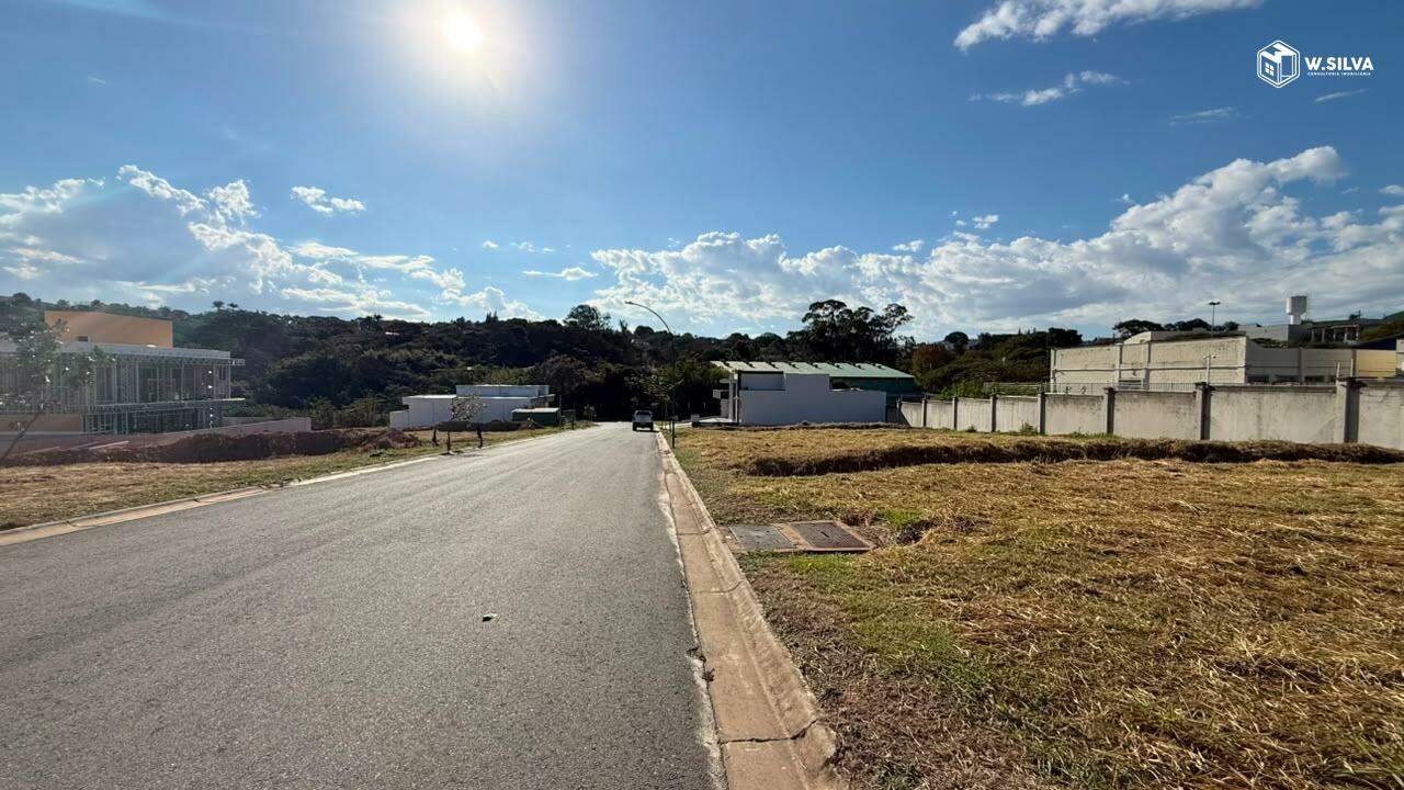 Terreno em condomínio à venda no Condomínio Casa do Lago: