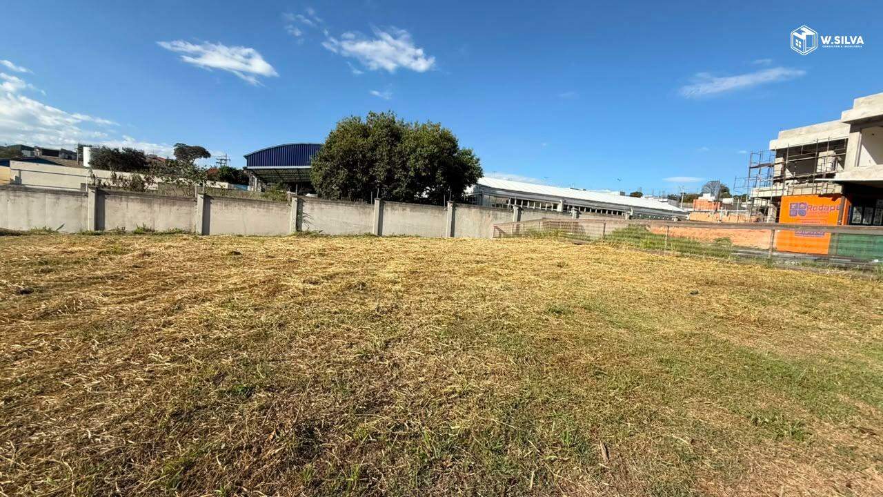 Terreno em condomínio à venda no Condomínio Casa do Lago: