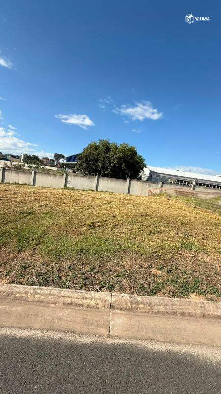 Terreno em condomínio à venda no Condomínio Casa do Lago: