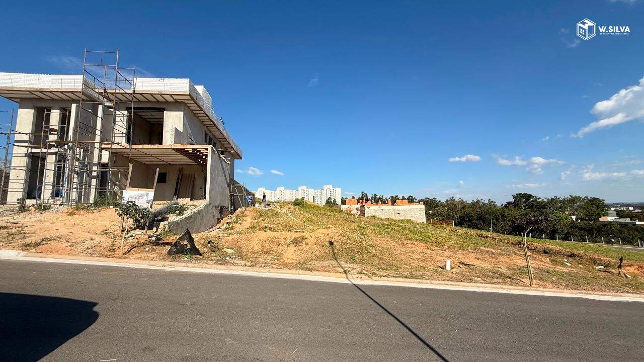 Terreno em condomínio à venda no Condomínio Casa do Lago:
