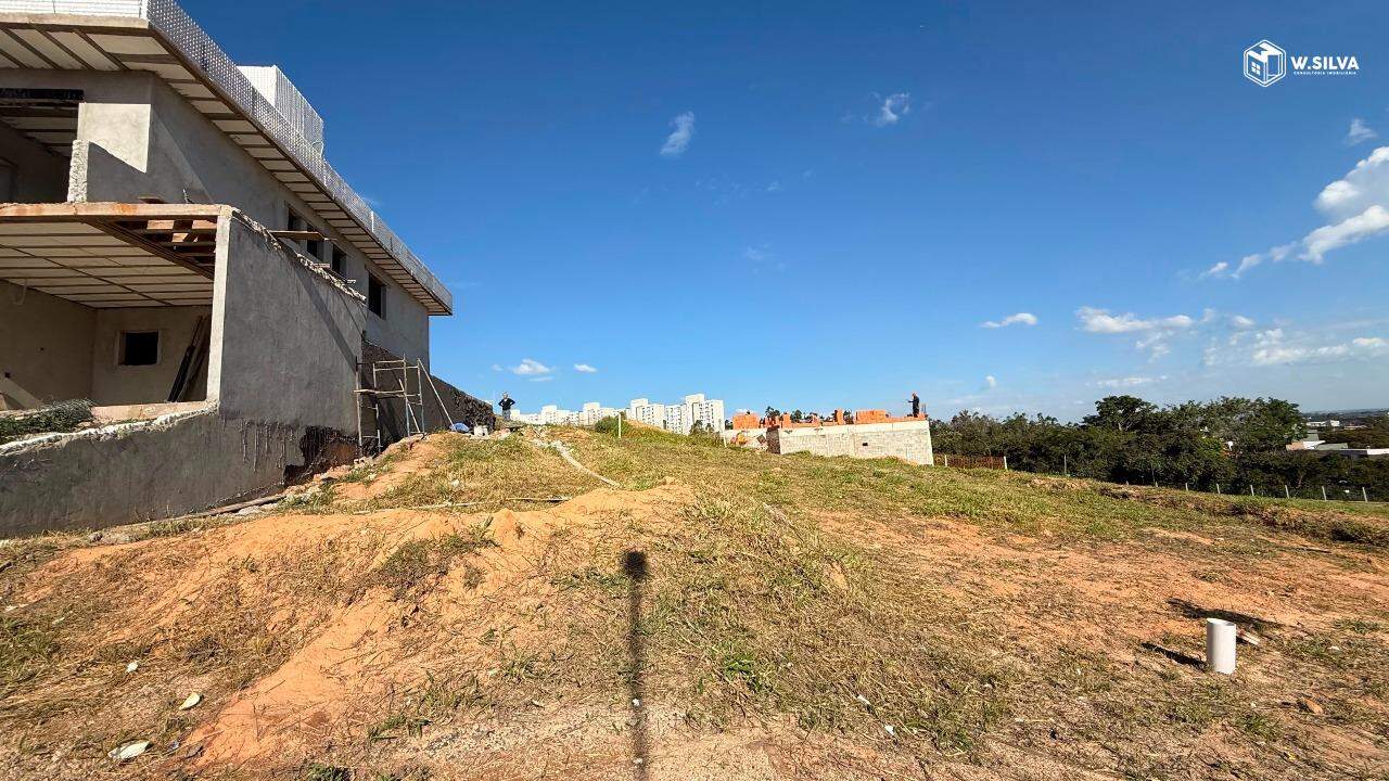 Terreno em condomínio à venda no Condomínio Casa do Lago: