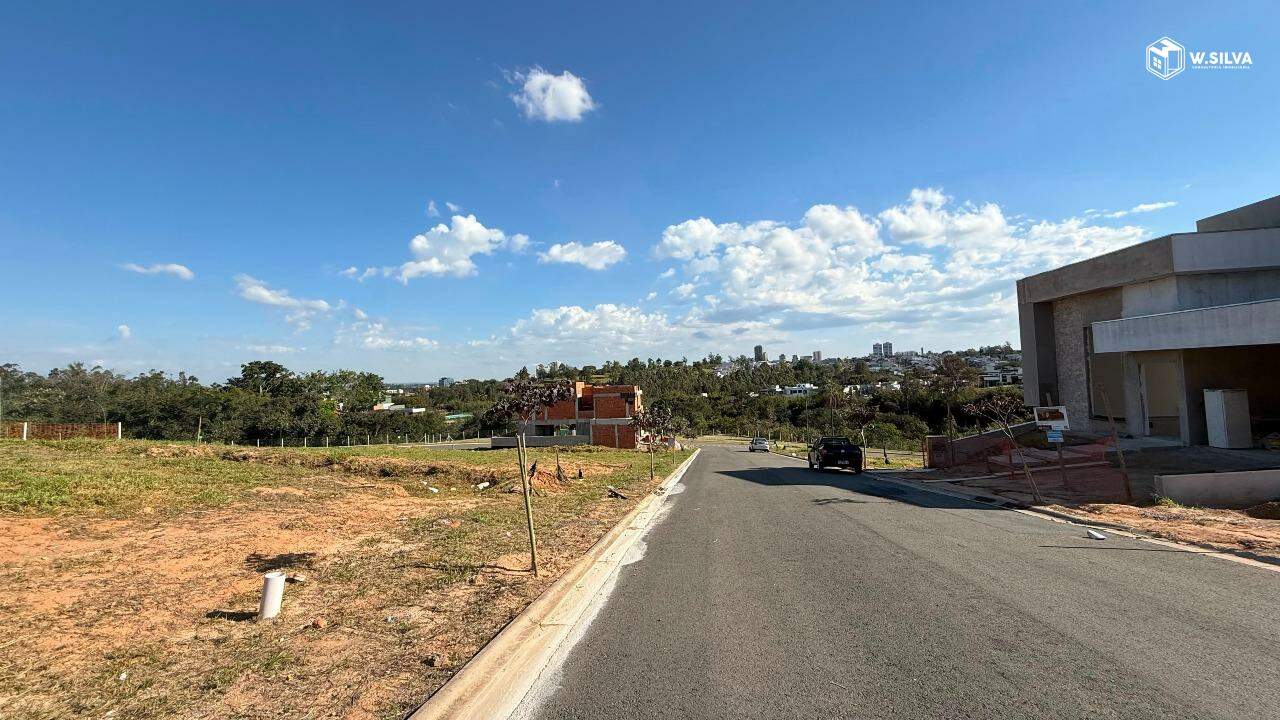 Terreno em condomínio à venda no Condomínio Casa do Lago: