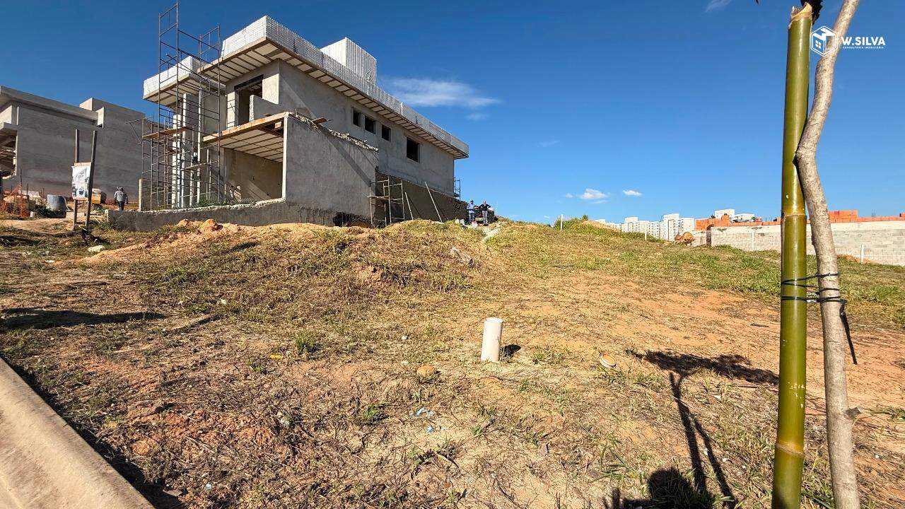 Terreno em condomínio à venda no Condomínio Casa do Lago: