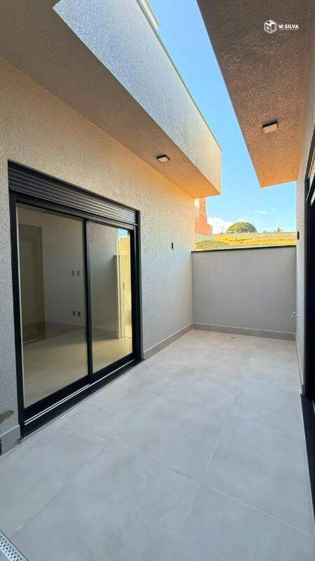 Casa em Condomínio à venda no Condomínio Casa do Lago: