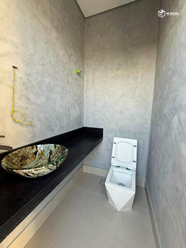 Casa em Condomínio à venda no Condomínio Casa do Lago: