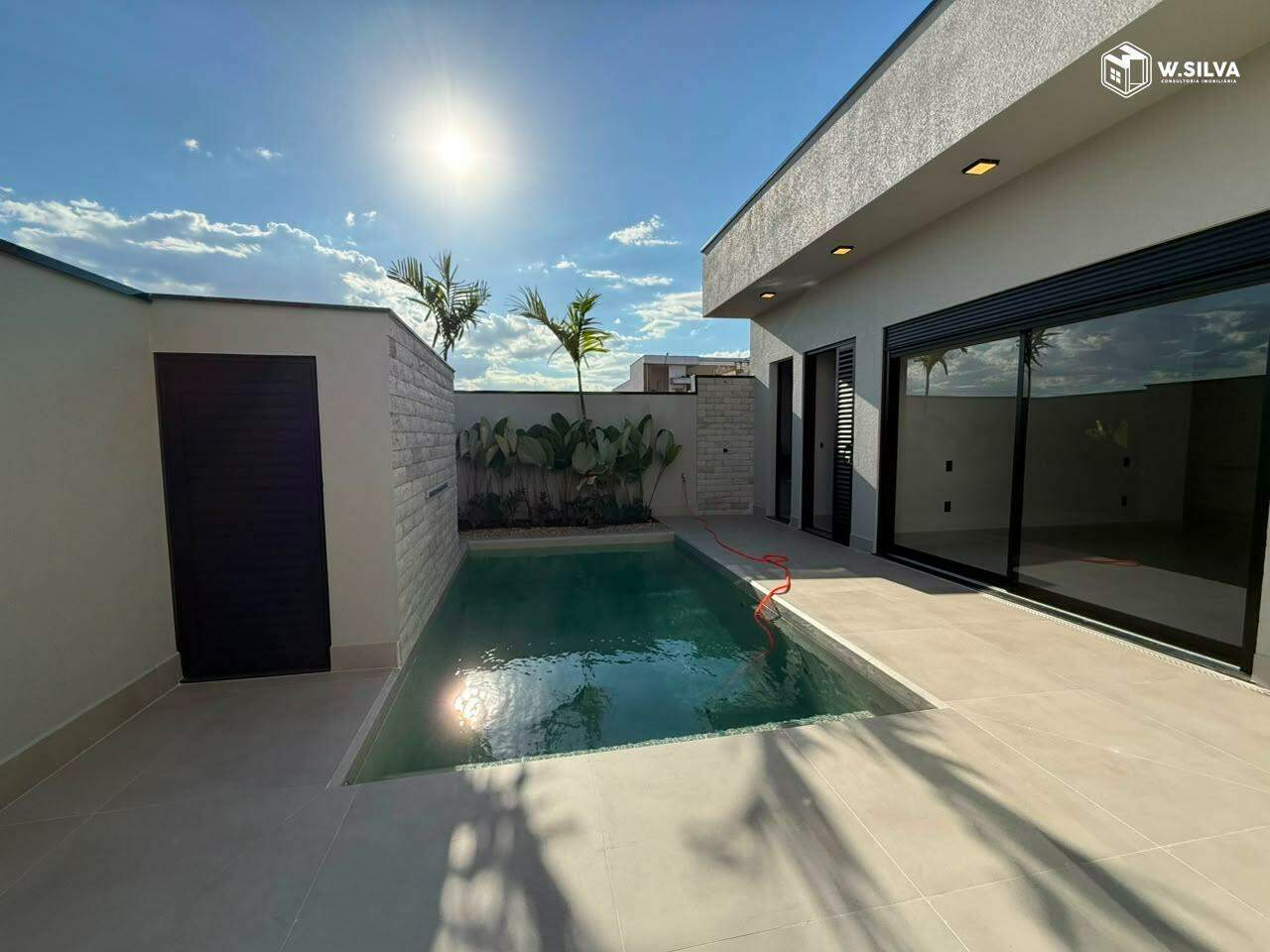 Casa em Condomínio à venda no Condomínio Casa do Lago: